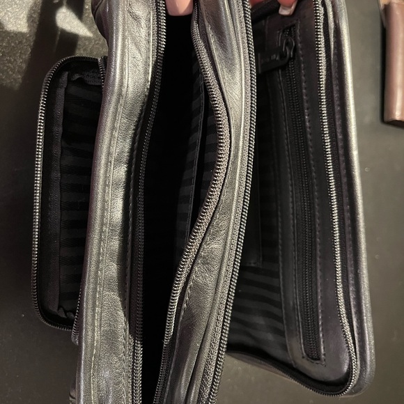 TUMI Black Leather Organizer Bag Wallet - Picture 6 of 10